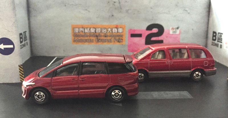 Illustration for article titled Then and Now : Tomica Toyota Estima 1992 & 2017